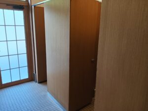 「桂川ウェルネスパーク」トイレ内の様子